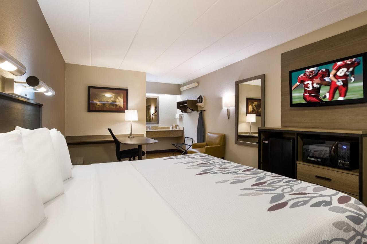 Red Roof Inn Wilkes-Barre Arena Екстер'єр фото