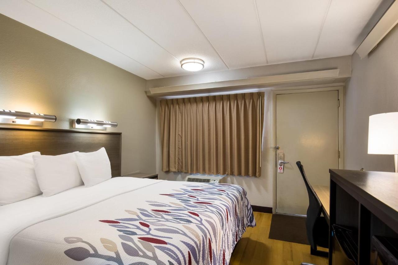 Red Roof Inn Wilkes-Barre Arena Екстер'єр фото