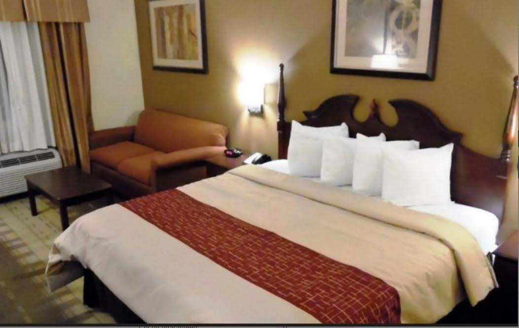 Red Roof Inn Wilkes-Barre Arena Екстер'єр фото